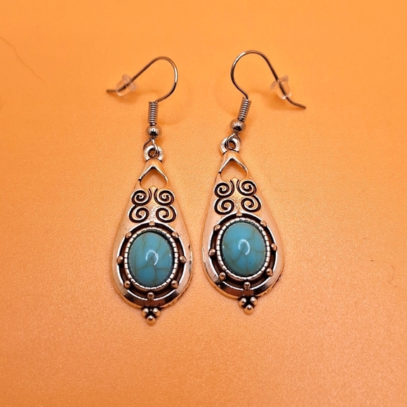 Simple Style minimalist earrings simulated turquoise center Costume jewelry - Picture 1 of 3